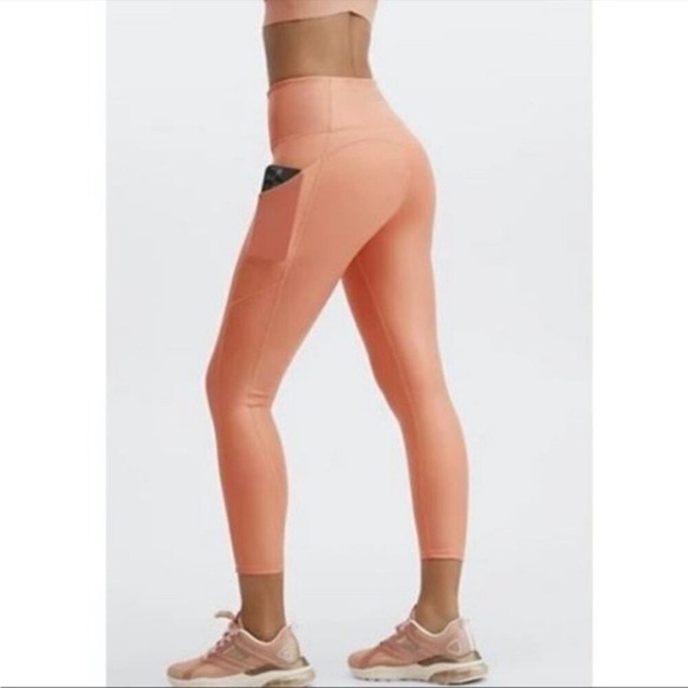 NWT Fabletics High-Waisted Pocket Iridescent Luxe 7/8 Leggings Women's Sz. 1X